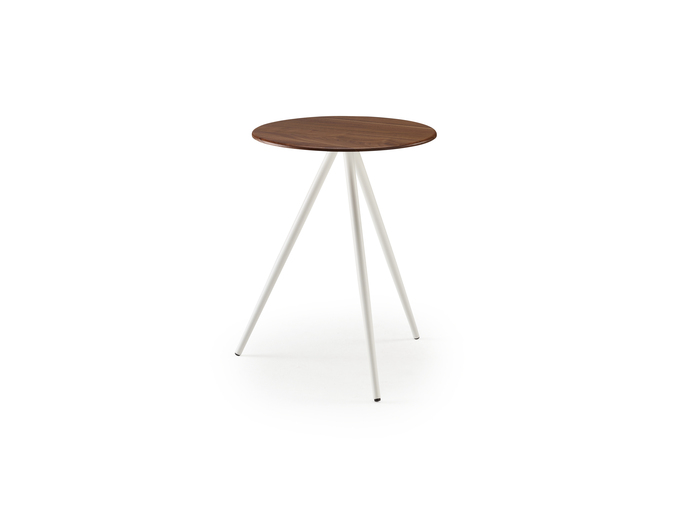 Moeller Design Cono Weiss Nussbaum 01