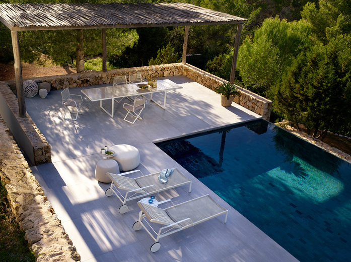 Nodi Lounger White 2