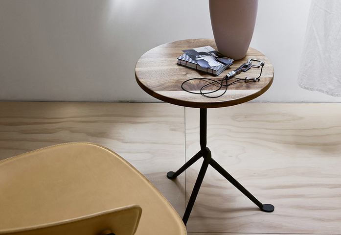 Officina Table Detail