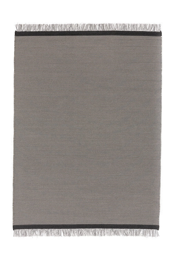 Outdoor River15514005 Graphite Lightsand Web
