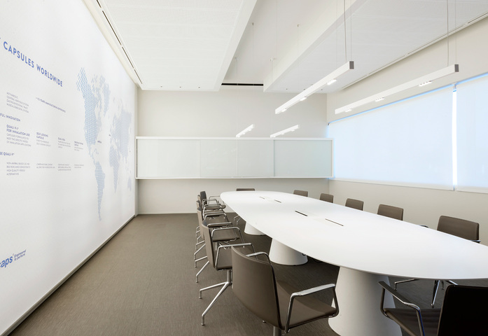 Reverse Conference Table 2 01