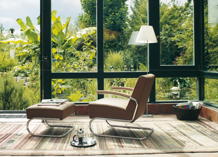 S411 Thonet 01