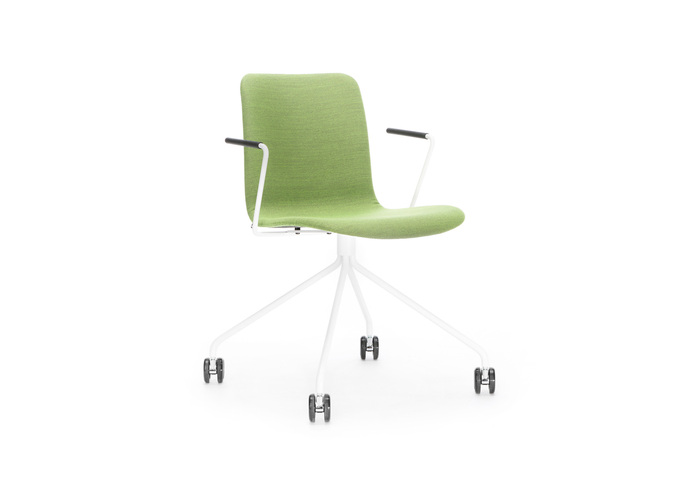 Sola Conference Chair With Castors 2