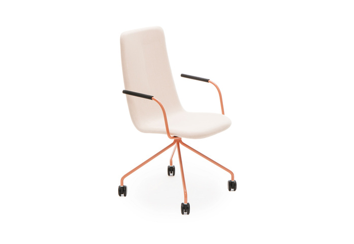 Sola Conference Chair With Castors 5
