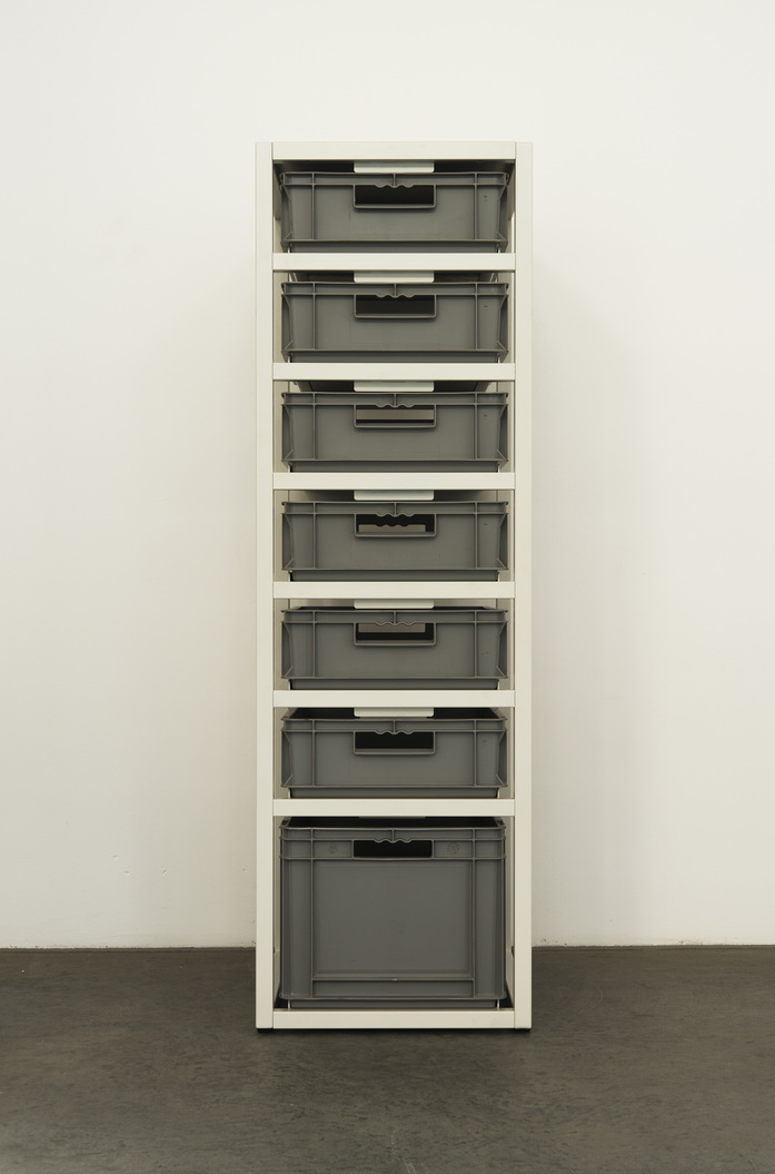 Storage Vertical 02