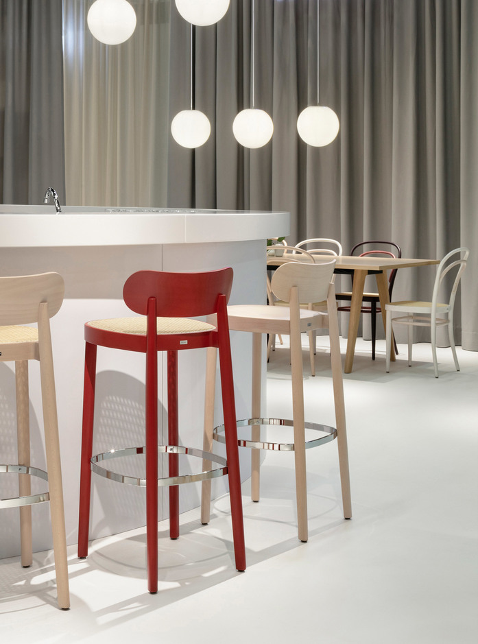 Thonet 118 H Mood 2A
