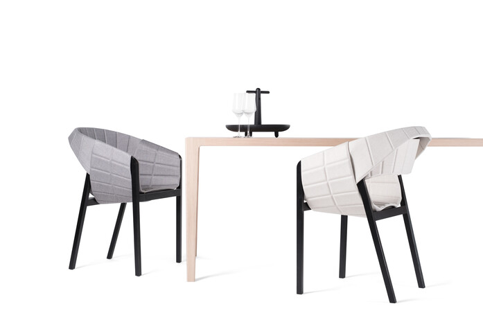 Tisch Alfredo Eiche Fg 2 Sessel2