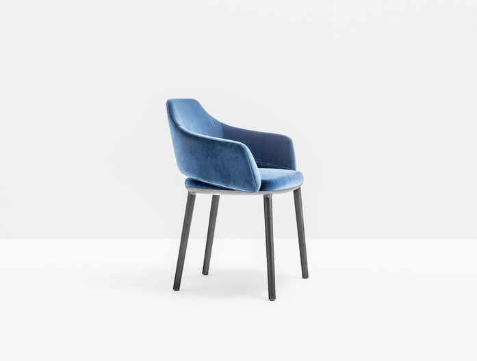 Vic Armchair 645 Slider 3