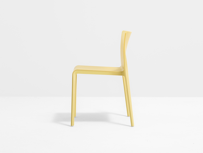 Volt Chair 670 Slider 3