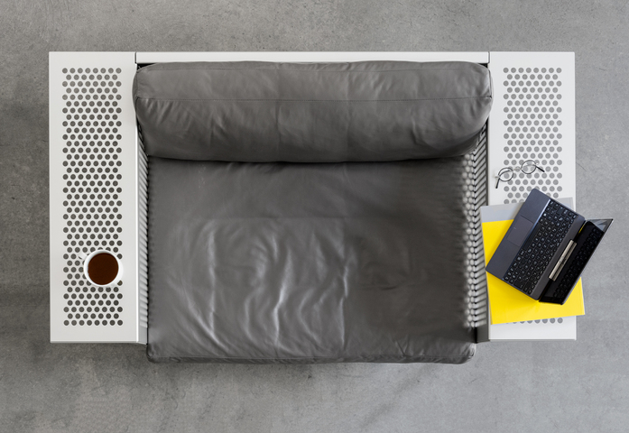 Wing Seat 1 Armchair 5 01