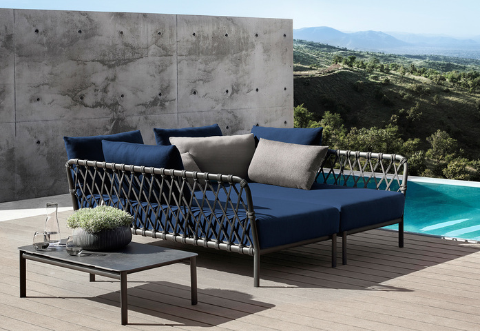 Caro Ambiente Classicblue 02B Hoch