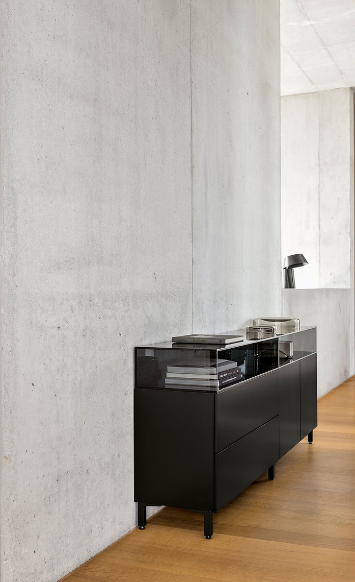 Cosmo Sideboard Schieferschwarz Jar Glasschale Schoenbuch Am 9
