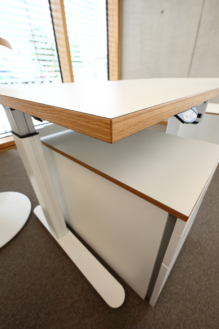 Gumpo Tischsysteme Sitz Steh 03