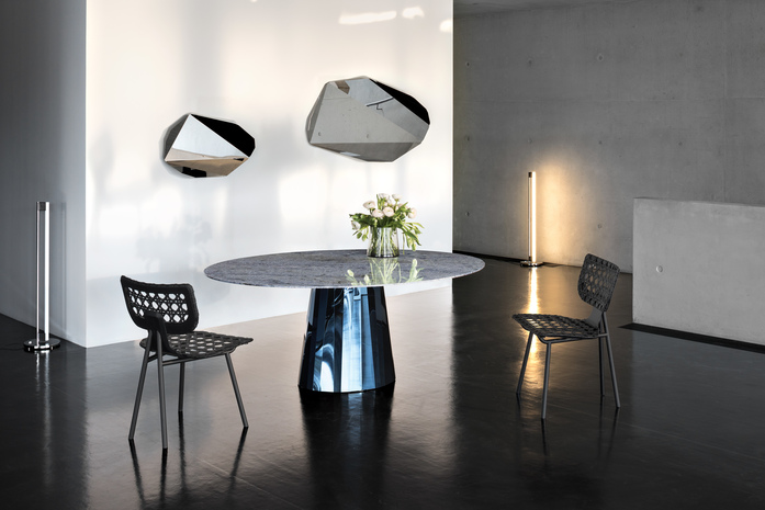 Hassos Tube Light Aerias Chair Piega Mirror Pli Table