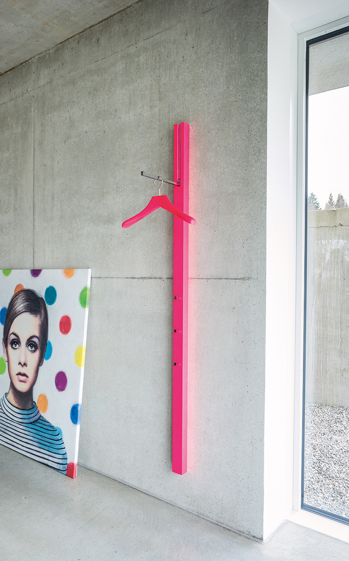 Line Garderobe Wandgarderobe Neonpink Schoenbuch 0112 Kleiderbuegel Neonpink Am 1