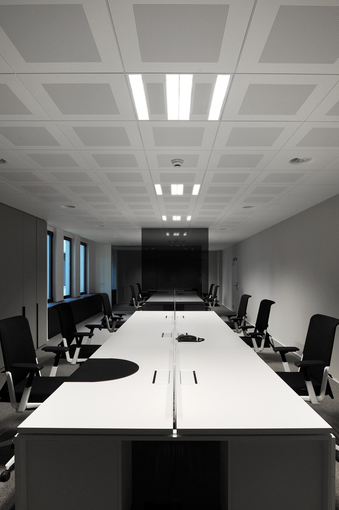 N Tile Workspace Lighting 4
