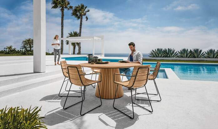 William Whirl Dining Set 1 01
