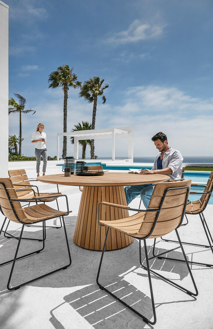 William Whirl Dining Set 2 01
