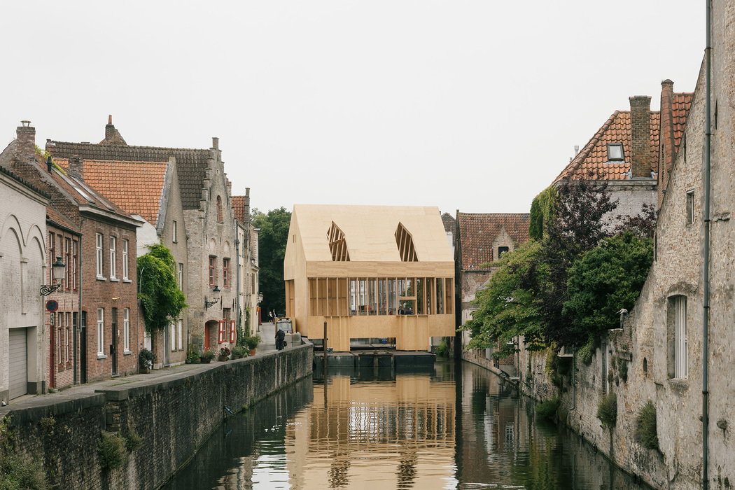 Image gallery "Brugge Diptych"