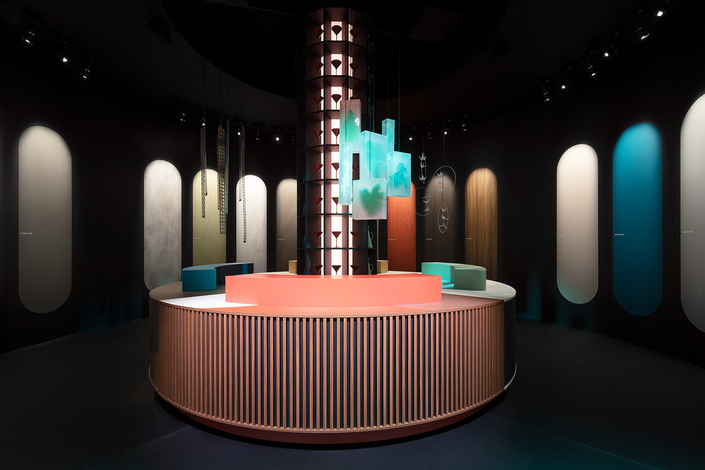 Bildergalerie Installation "Like a bar"