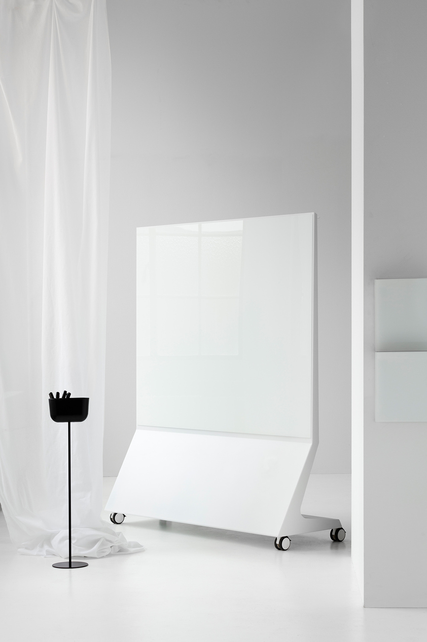 Chat Board whiteboards made of glass