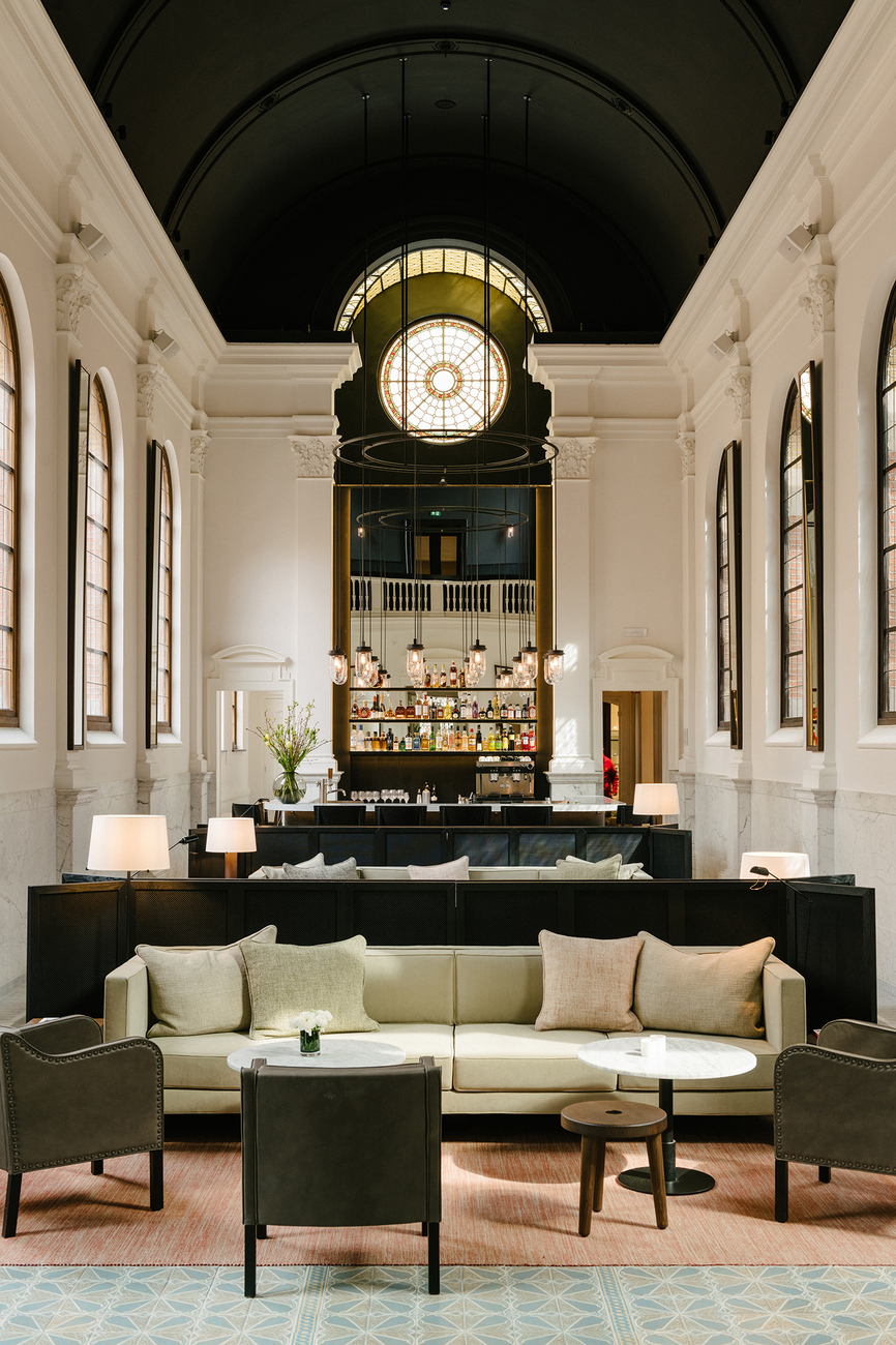 August Antwerp hotel bar in old chapel
