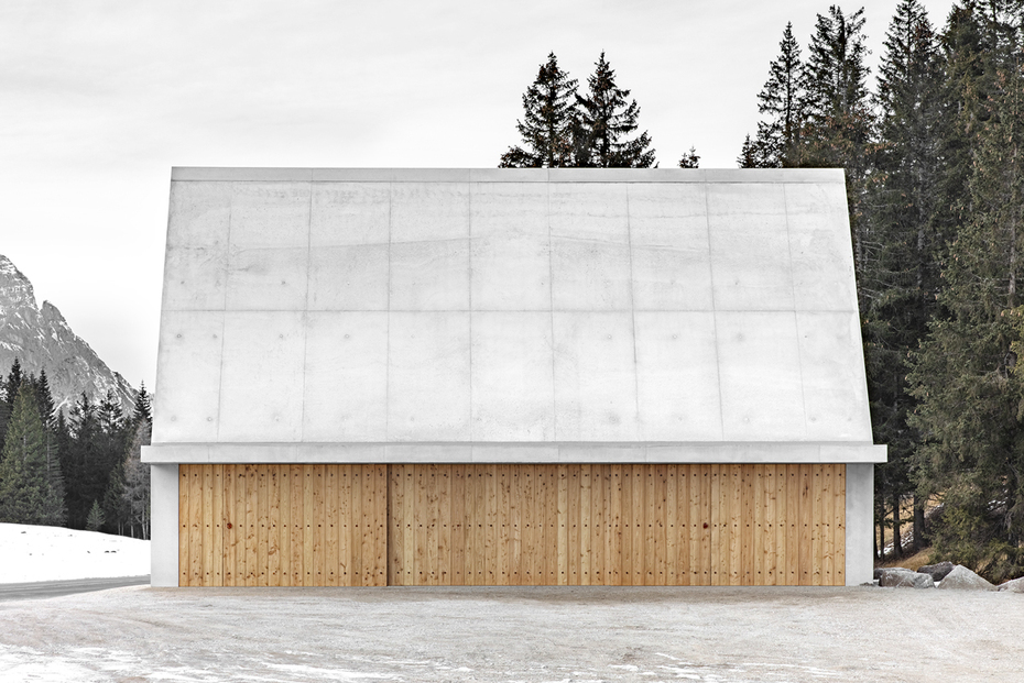 Image Gallery Service Building Kreuzbergpass