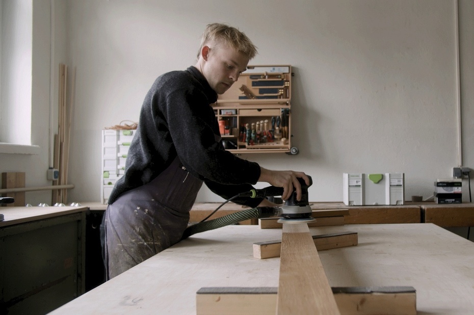 Image gallery restoration "Mellow" bed from Zeitraum