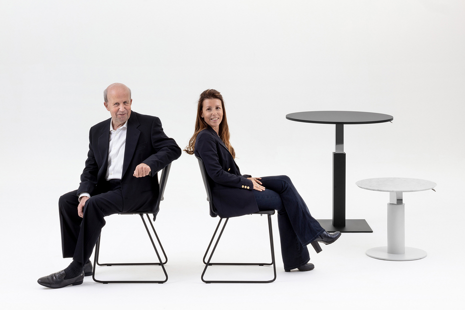 Image gallery company portrait Mara
