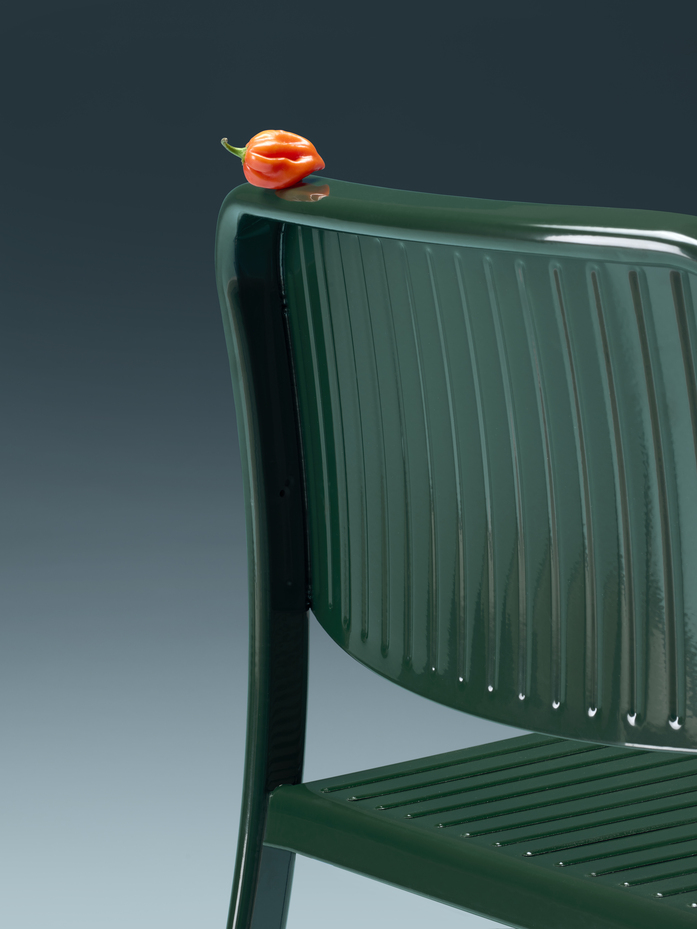 S CAB REIL chair detail 2595 ph Odeon