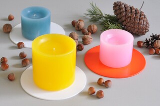 candle plate neon red  by  Kolor