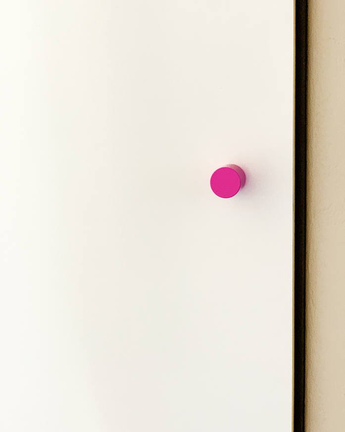 20260312 142507 kolor knob02 furniture handle turgriff schubladengriff mobelknopf neonpink leuchtpink 02sh