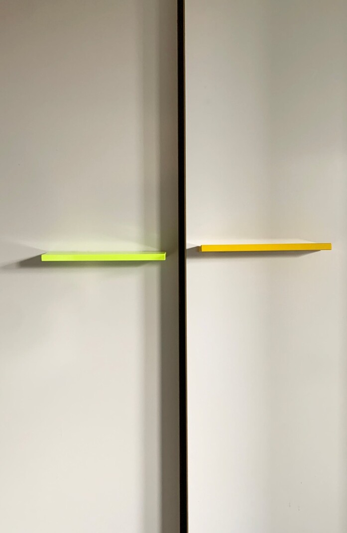 Kolor handle04 furniture schrank moebelgriff neonyellow sunshineyellow 01 portrait 1313x2020