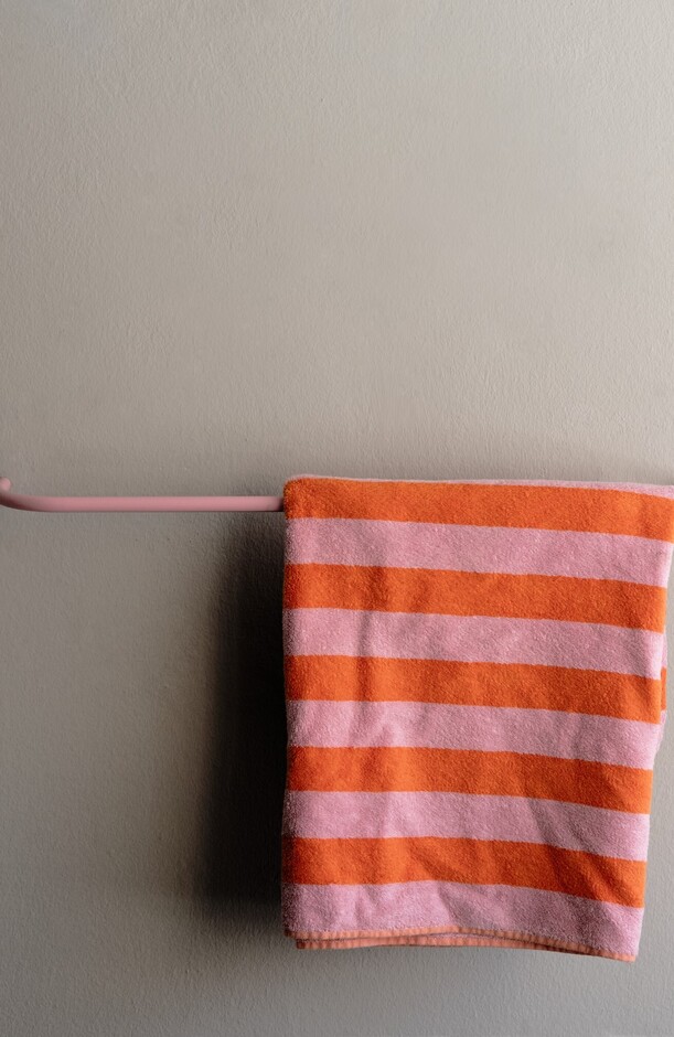 Towel Rail 02 / Handtuchhalter 02 Rosa