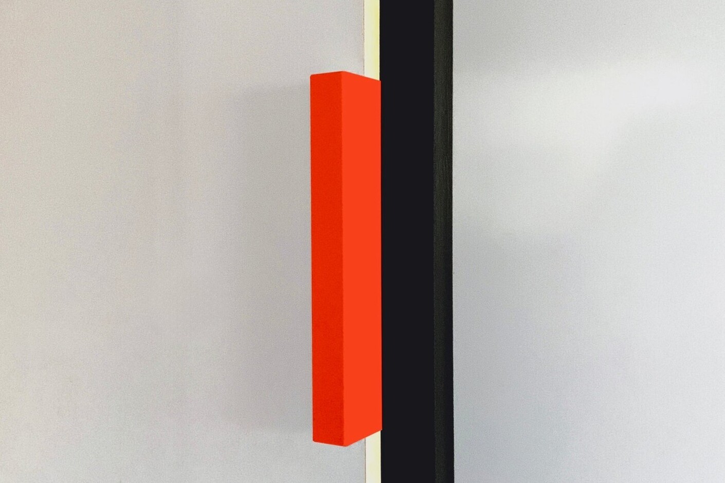 drawer strip 02 / handle 02 neon red