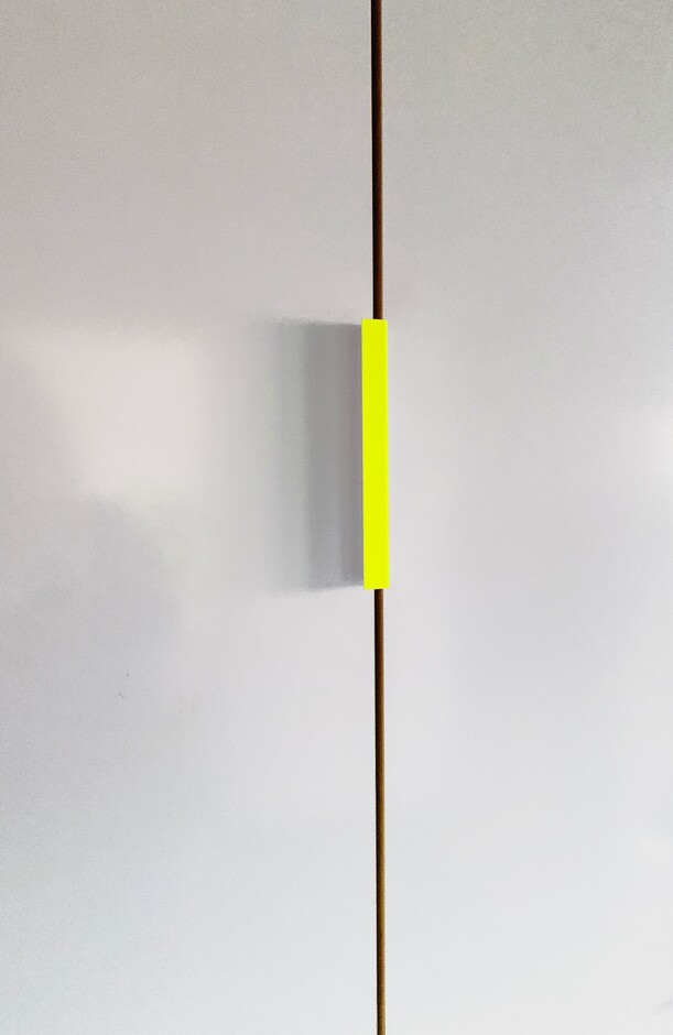 drawer strip 02 / handle 02 neon yellow