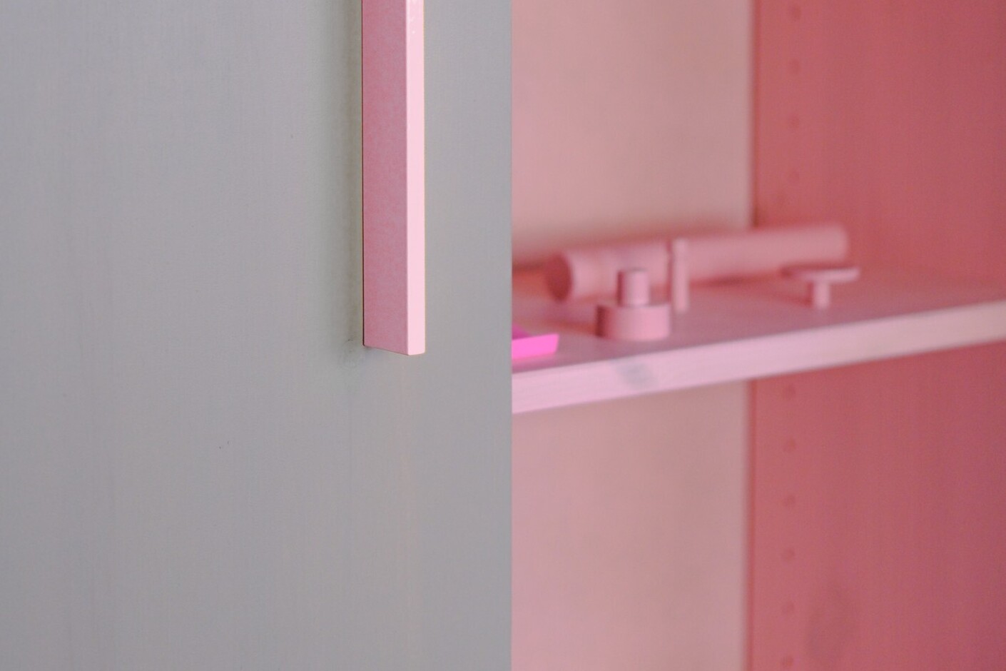 griffleiste 04 / handle 04 rosa