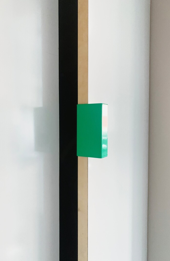 Kolor handle griffleiste schublade griff neon green neongrun 03 ca0c6925 3bd8 47e5 8932 4a8f39aa0c13 portrait 1313x2020