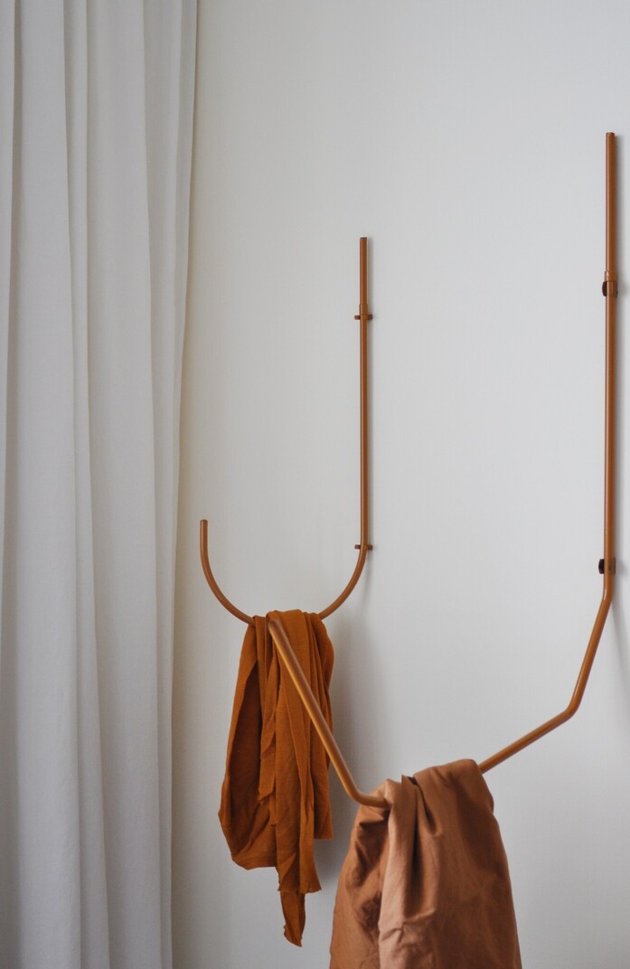Kolor hanger arch bogen aufhaengung caramel brown 03 portrait 1313x2020