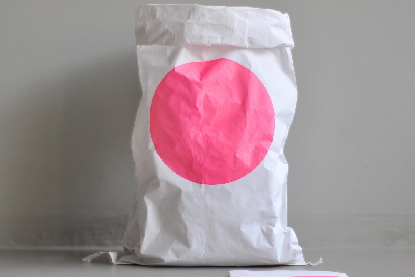 Kolor paper bag papiersack dot qu rgb landscape 2020x1313