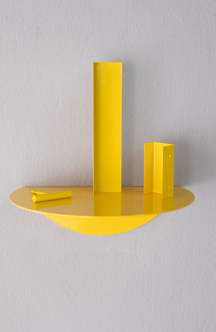 Kolor dot shelf rundesregal sunyellow sonnengelb 01 portrait 1313x2020