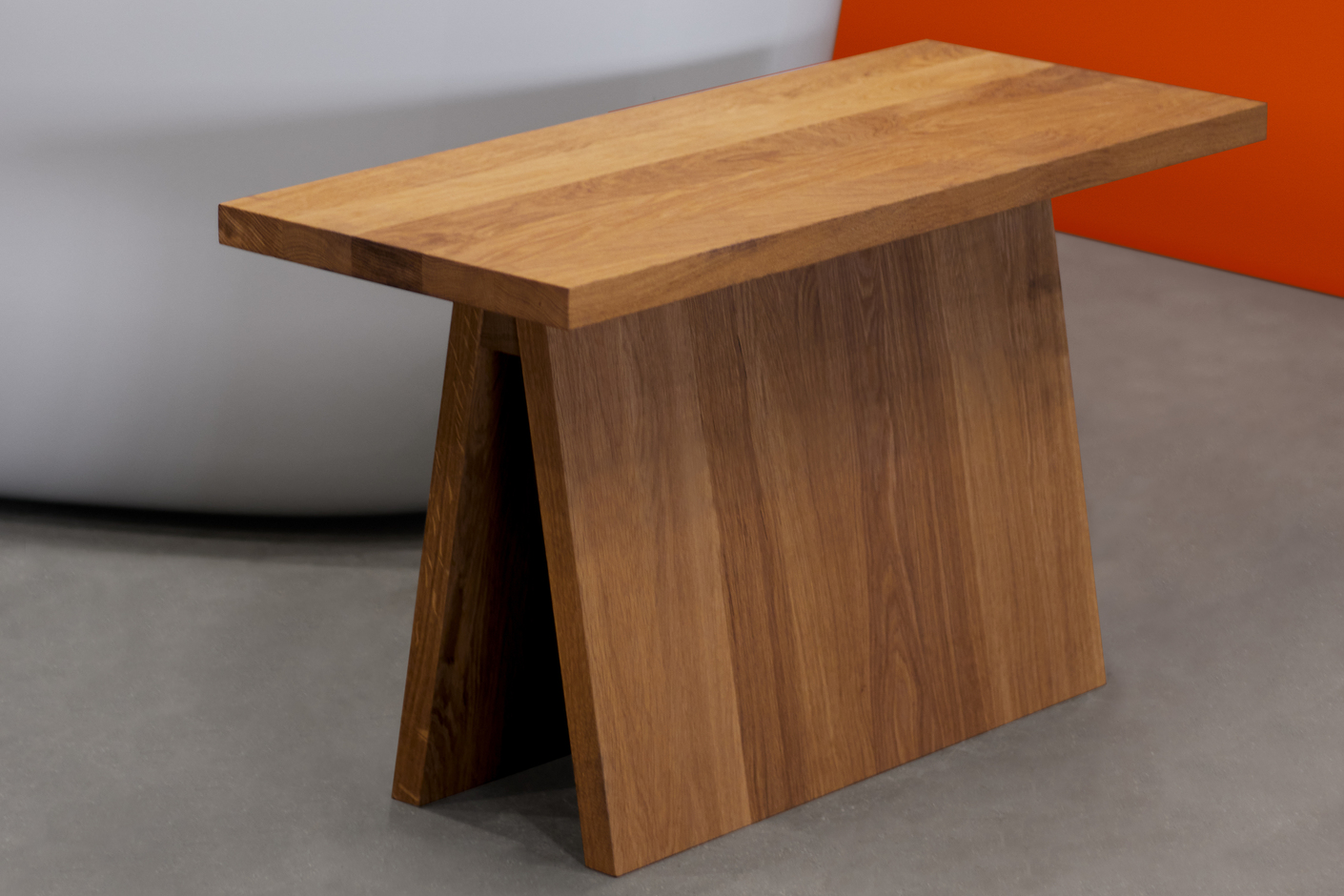 EK03 bench