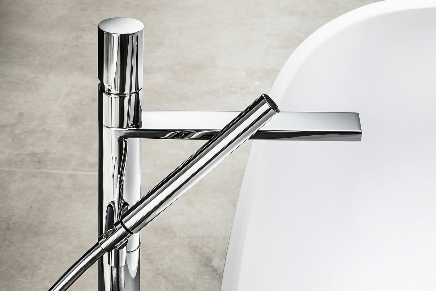 Milano Floor-mount bathtub mixer