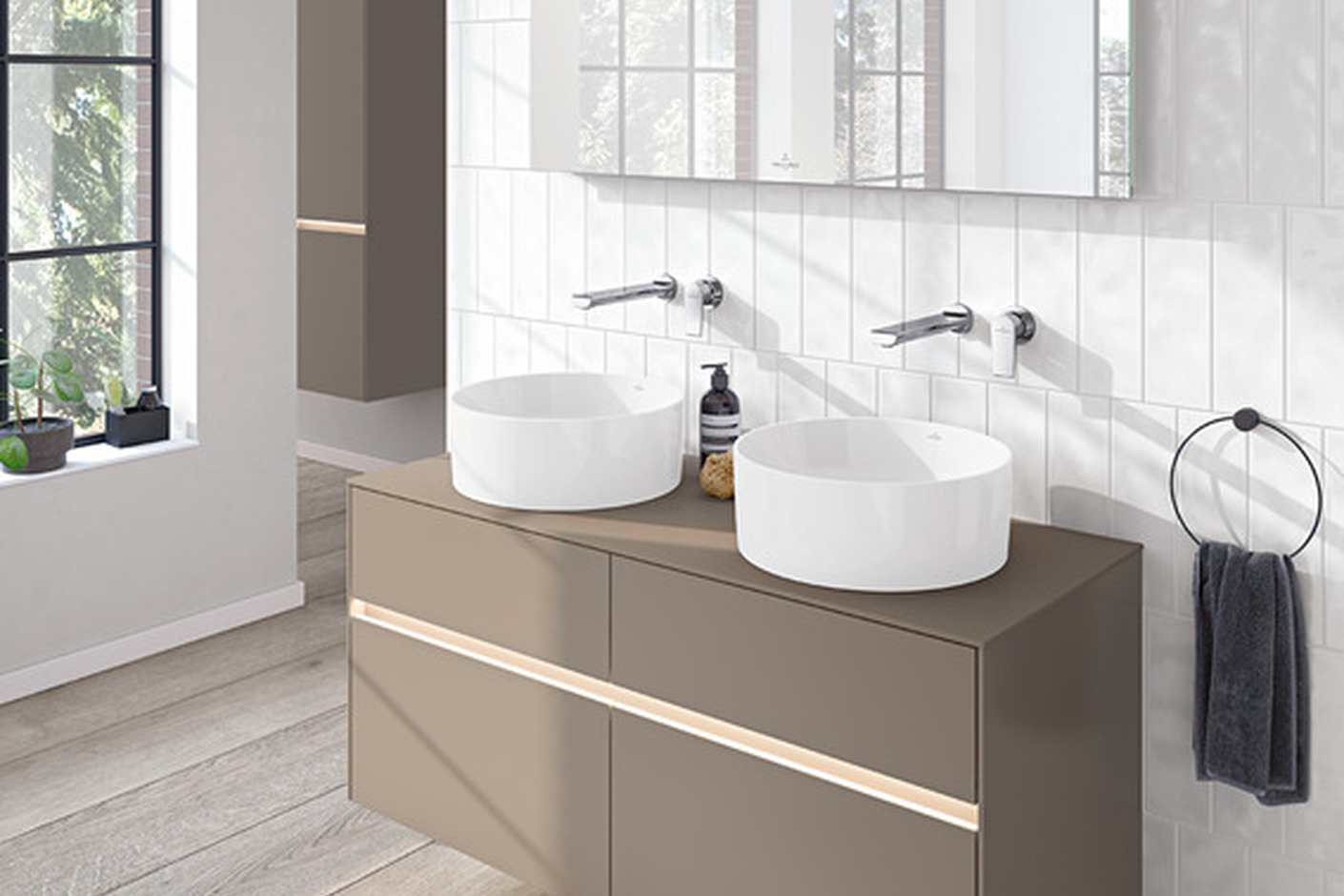 Collaro Surface-mounted washbasins