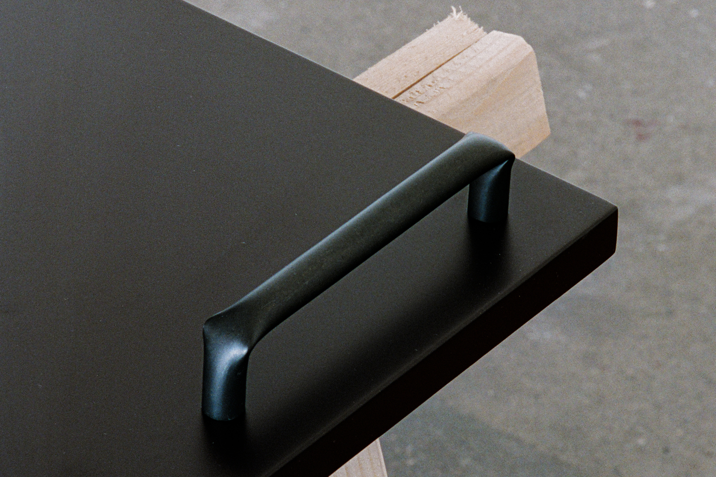 Atelier Collection Metal handles