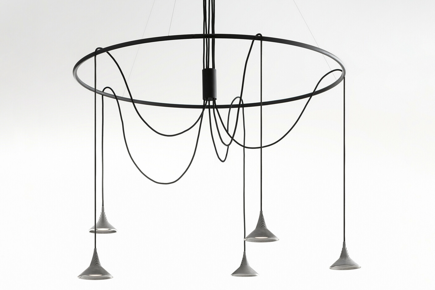 Unterlinden Chandelier Ring