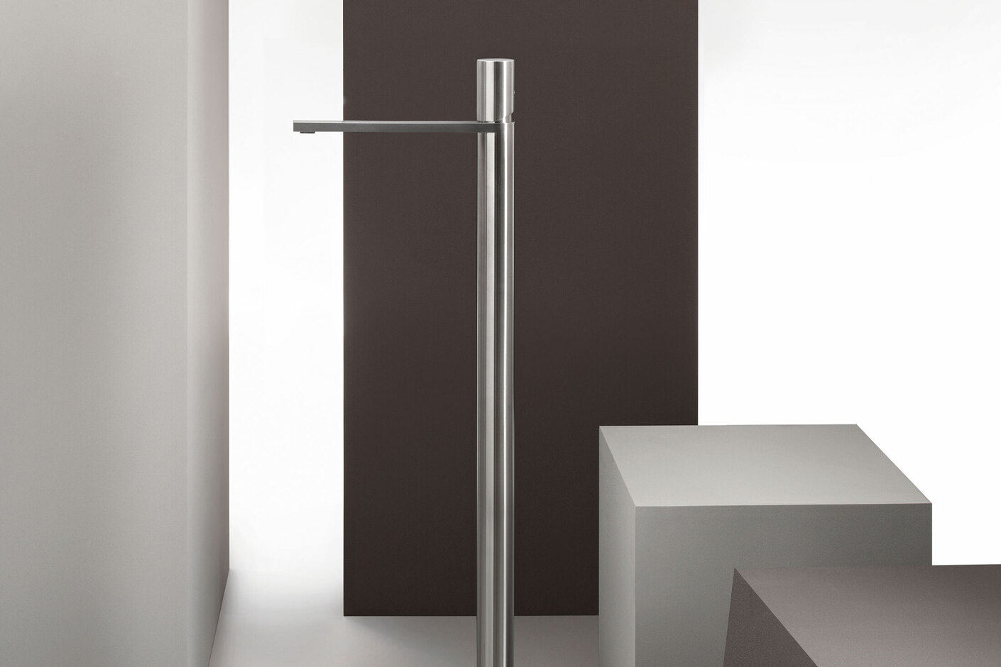 Milano Floor-mount washbasin mixer