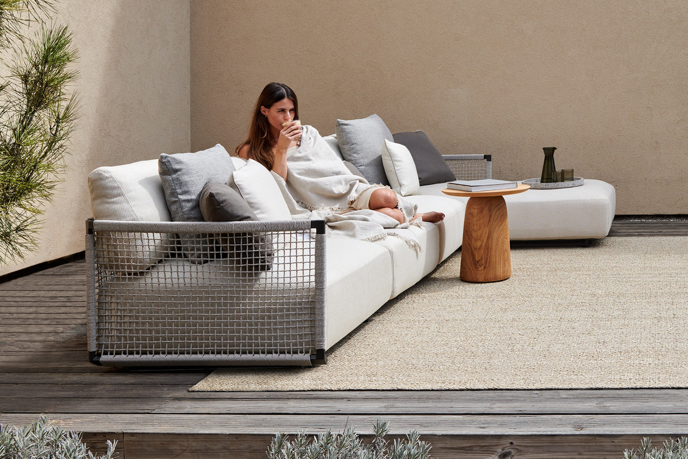 Nodi Sofa