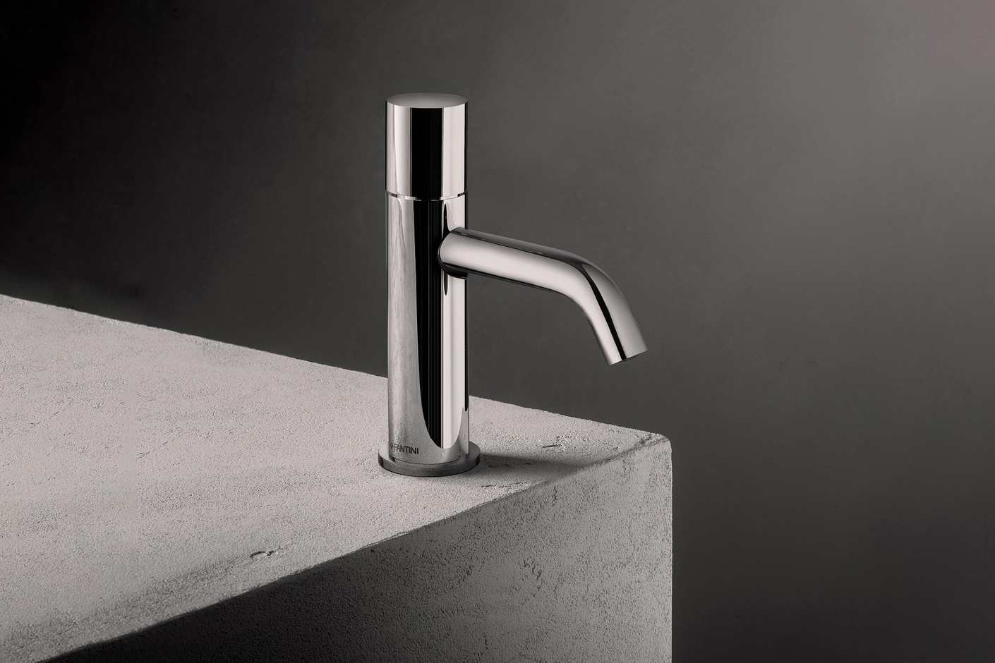 NOSTROMO SMALL Single-hole washbasin mixer