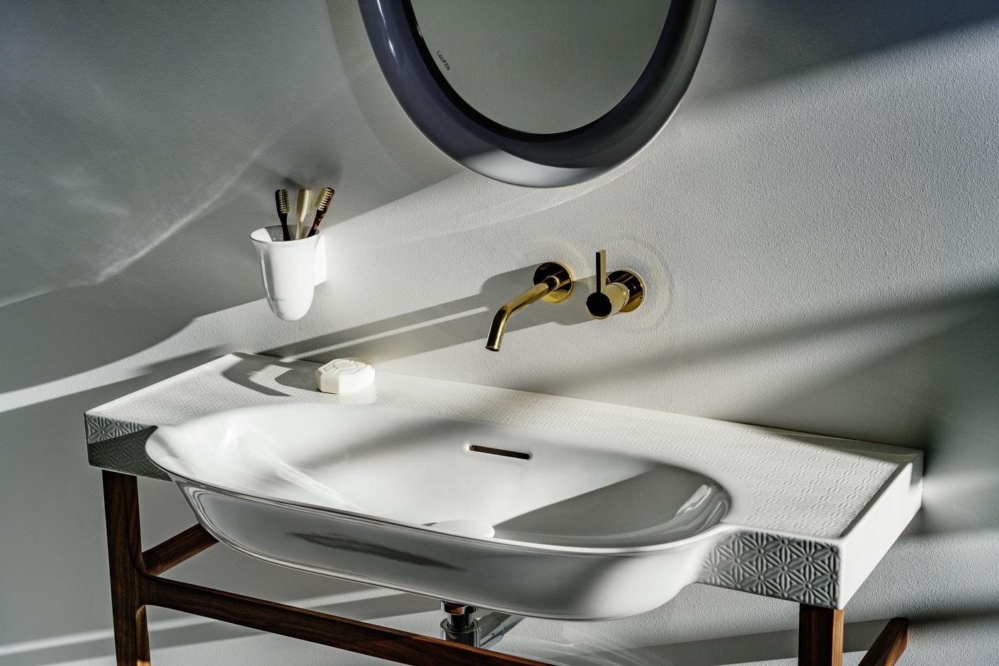 THE NEW CLASSIC RELIEFS